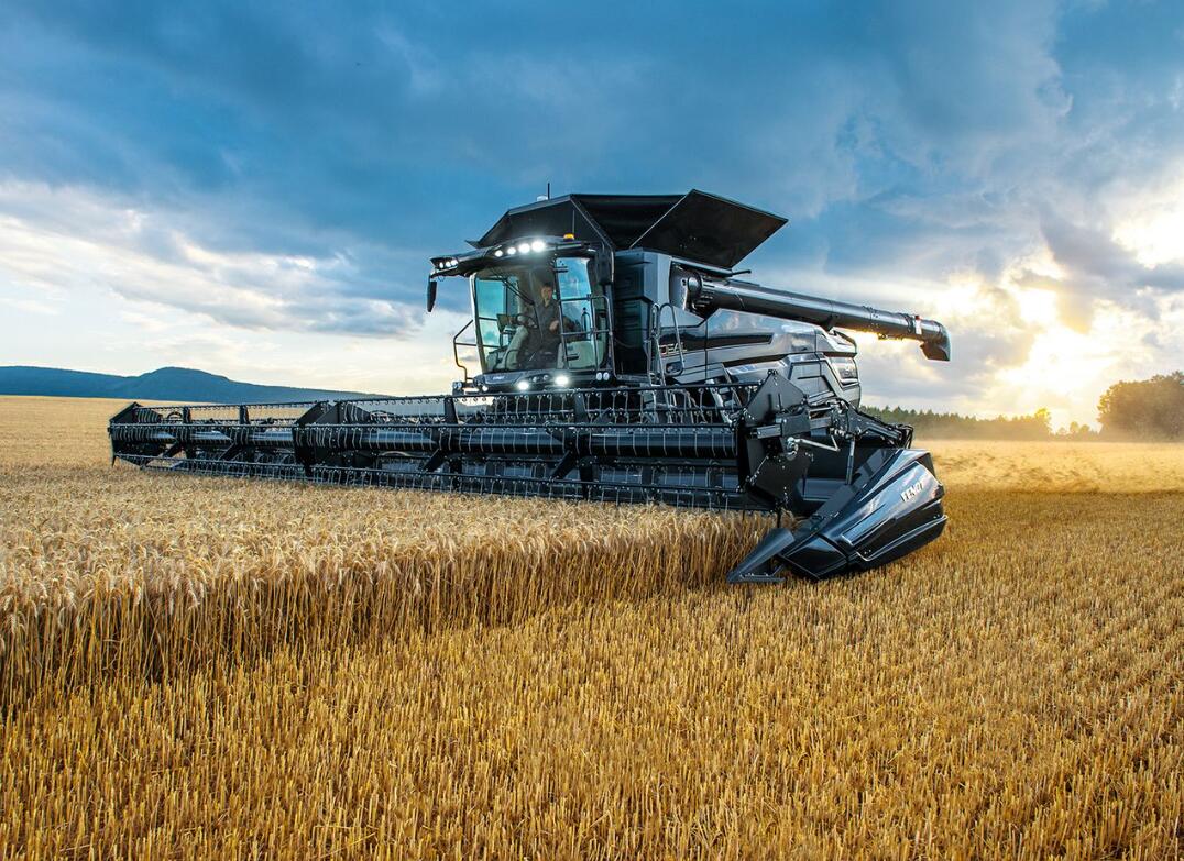 Grain Harvester Machine