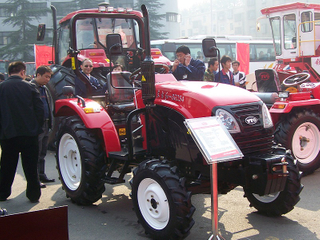 YTO SG254 Tractor
